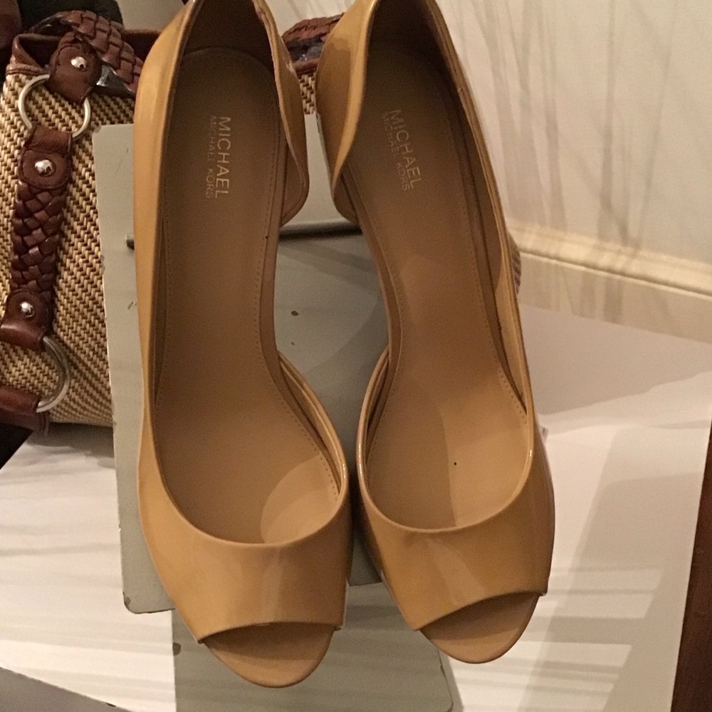 Michael Kors Camel Peep Toe Heels